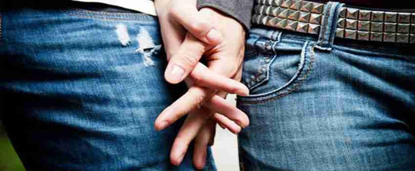 Is-public-display-of-love-is-a-taboo